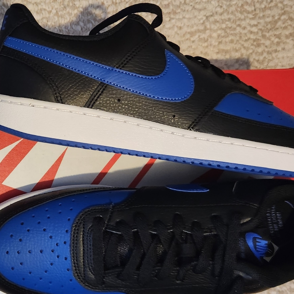 Nike Court Lows - Picture 4 of 4